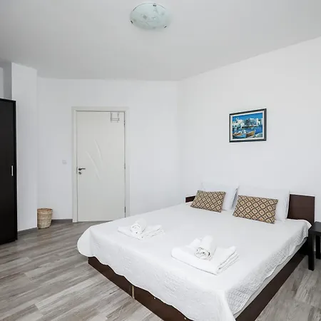 Apartamento Donche *