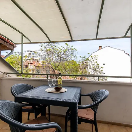 Apartamento Donche *