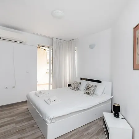 Apartamento Donche *